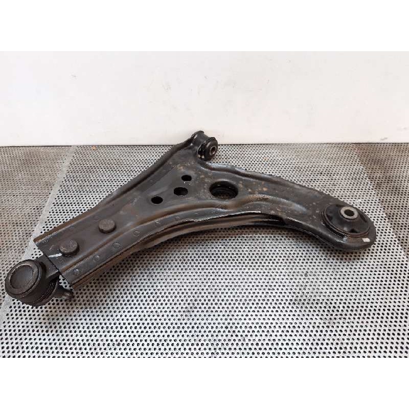 Recambio de brazo suspension inferior delantero derecho para chevrolet aveo lt referencia OEM IAM - Negro 2