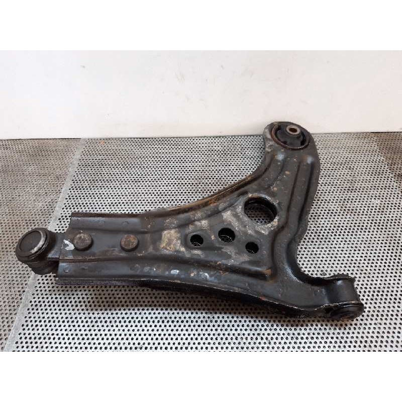 Recambio de brazo suspension inferior delantero izquierdo para chevrolet aveo lt referencia OEM IAM   