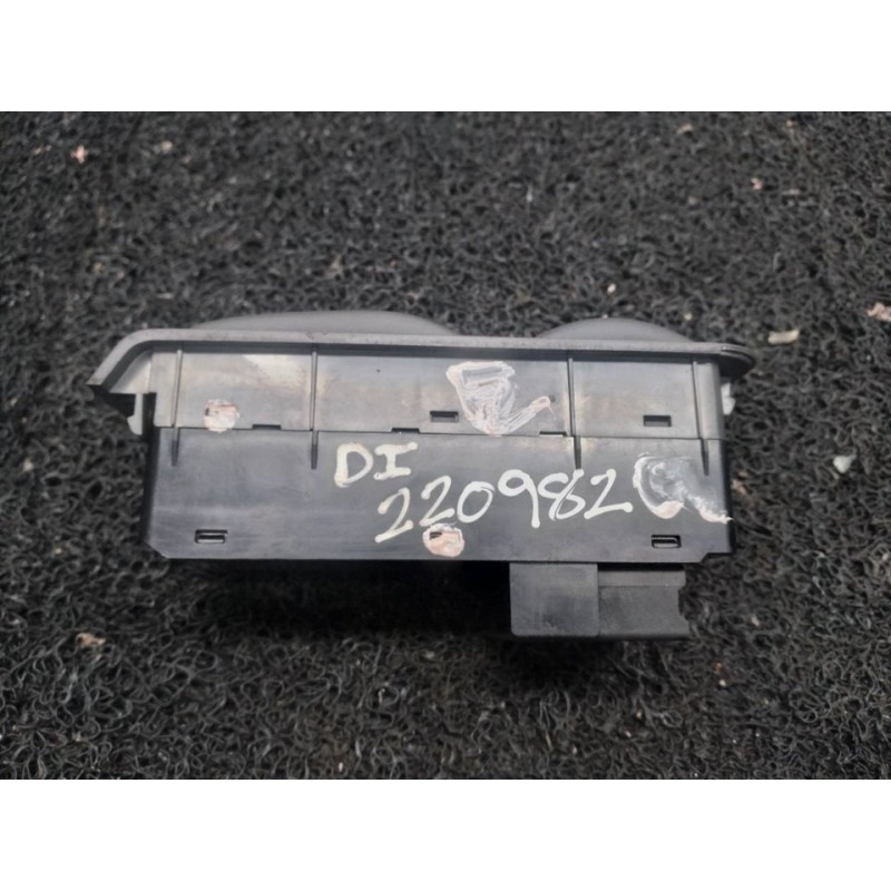 Recambio de mando elevalunas delantero izquierdo para daewoo lanos sx referencia OEM IAM 96246565 8C0891100 7C26 3