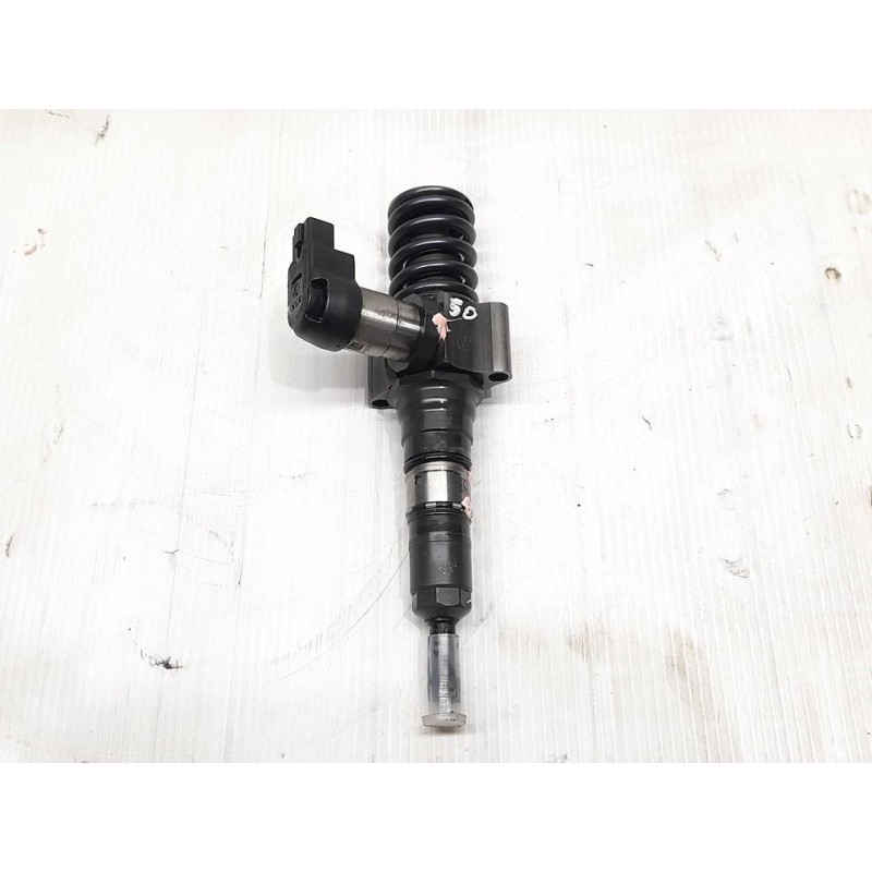 Recambio de inyector para volkswagen passat berlina (3c2) advance referencia OEM IAM 000130073SX  