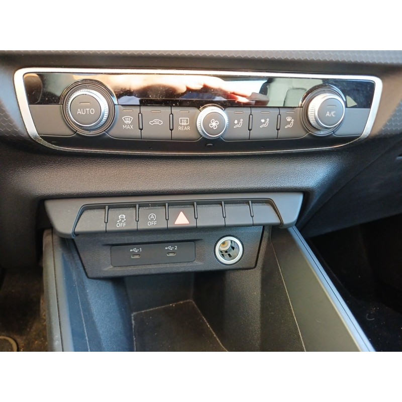 Recambio de mando climatizador para audi a1 sportback (gba) 25 tfsi referencia OEM IAM - Blanco 3