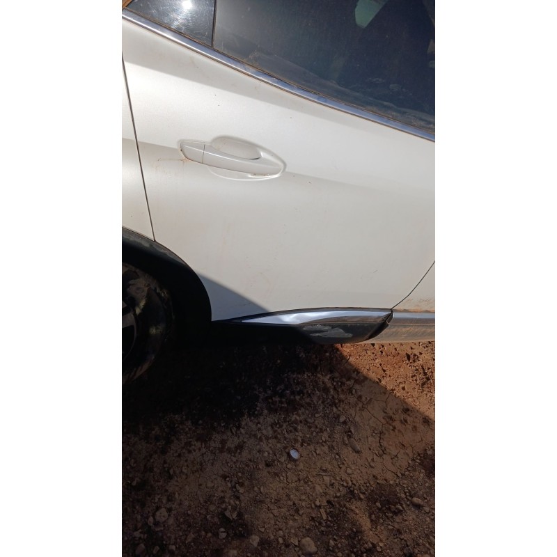 Recambio de puerta trasera derecha para peugeot 3008 active referencia OEM IAM - Blanco 2