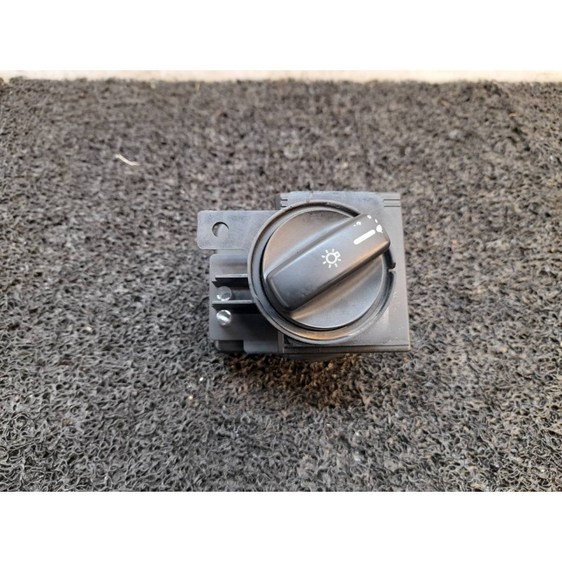 Recambio de mando luces para mercedes-benz clase a (w169) a 200 cdi a-edition referencia OEM IAM 1695452704  