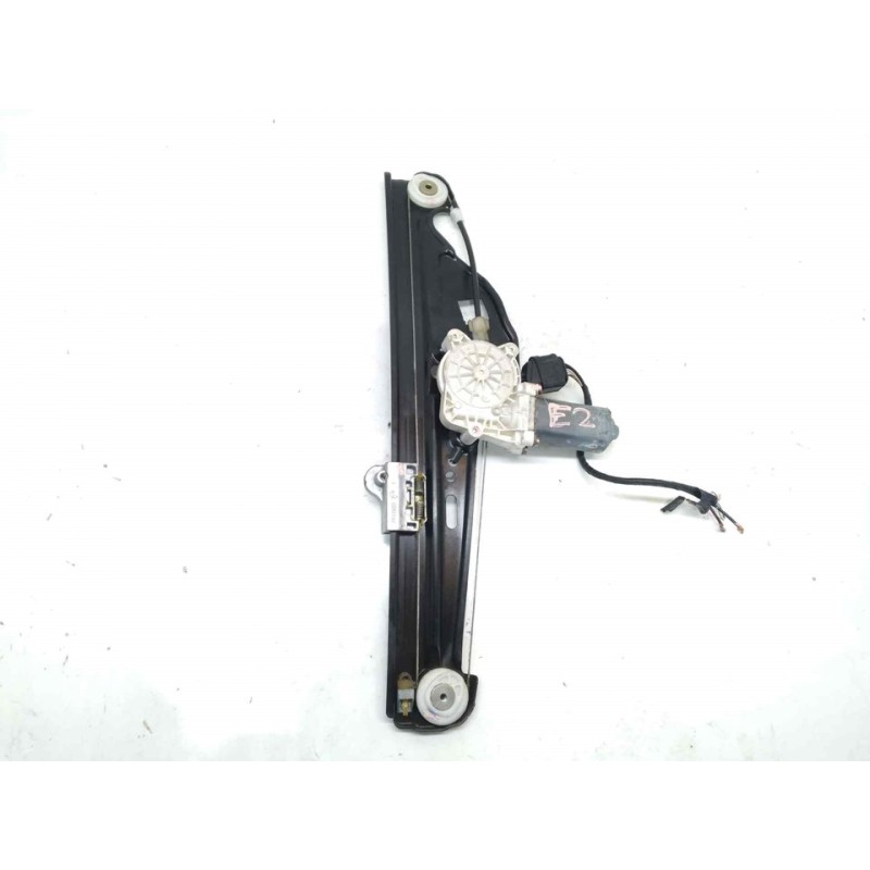 Recambio de elevalunas trasero derecho para bmw serie 5 berlina (e60) 520i referencia OEM IAM 7034388  