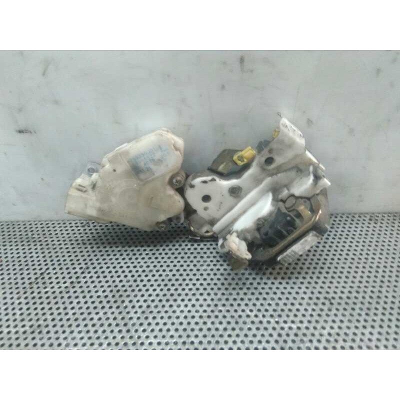 Recambio de cerradura puerta trasera izquierda para nissan terrano/terrano.ii (r20) 2.7 turbodiesel referencia OEM IAM   