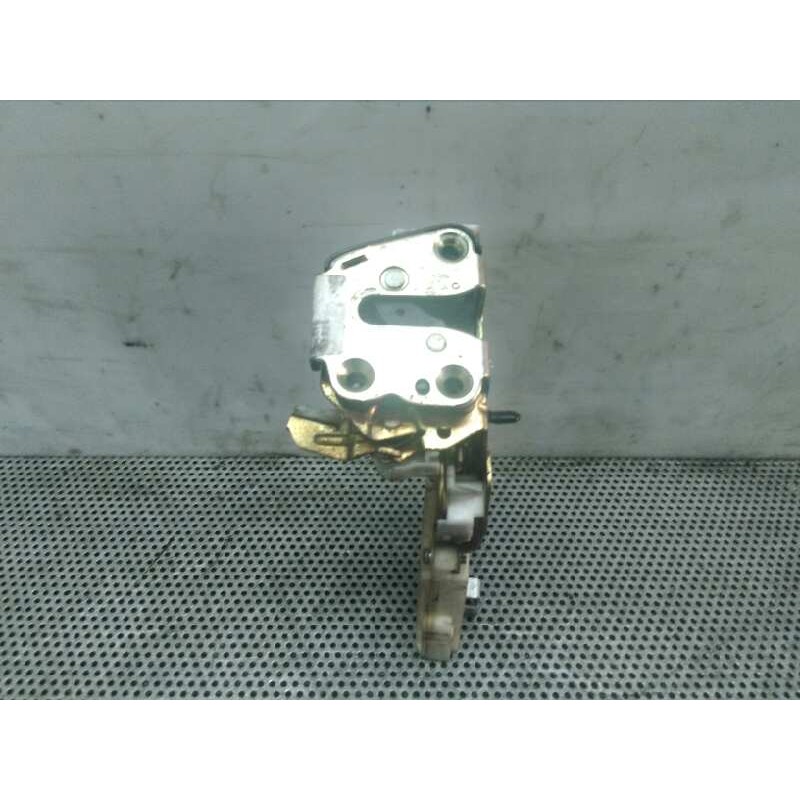 Recambio de cerradura puerta trasera izquierda para nissan terrano/terrano.ii (r20) 2.7 turbodiesel referencia OEM IAM - Blanco 2