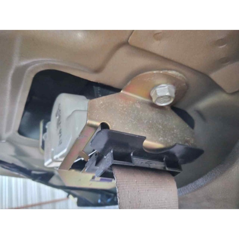 Recambio de cinturon seguridad delantero izquierdo para chevrolet camaro cabrio piel referencia OEM IAM - Marrón 2