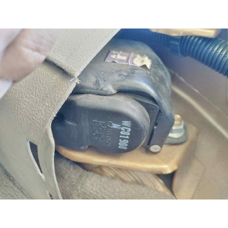 Recambio de cinturon seguridad trasero derecho para chevrolet camaro cabrio piel referencia OEM IAM - Marrón 2