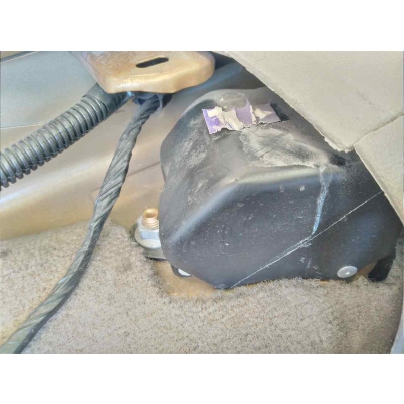 Recambio de cinturon seguridad trasero izquierdo para chevrolet camaro cabrio piel referencia OEM IAM - Marrón 2