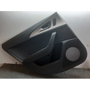 GUARNECIDO PUERTA TRASERA IZQUIERDA 4G0867305 