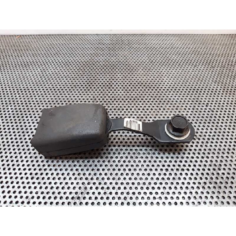 Recambio de enganche cinturon delantero derecho para chevrolet aveo lt referencia OEM IAM   