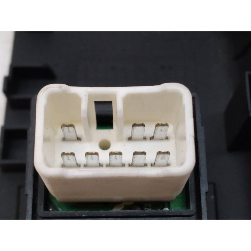 Recambio de mando elevalunas delantero derecho para kia pro_cee'd active referencia OEM IAM 071106 - Negro 2
