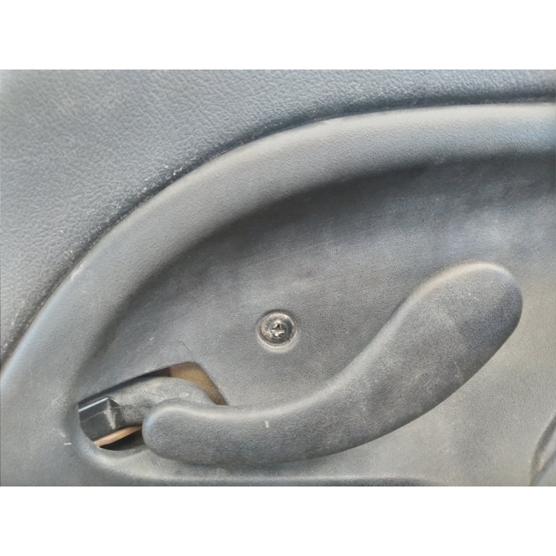 Recambio de maneta interior delantera izquierda para chevrolet camaro cabrio piel referencia OEM IAM   