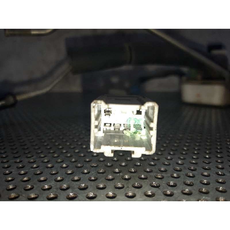 Recambio de cerradura puerta delantera derecha para mg serie 400 (rt) referencia OEM IAM 4