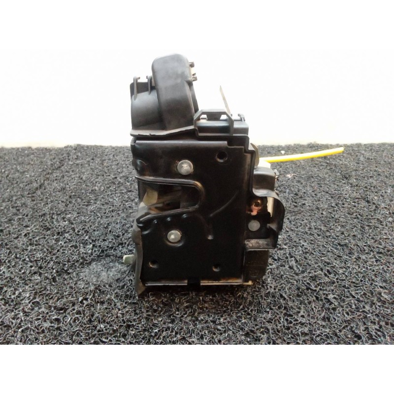 Recambio de cerradura puerta trasera derecha para volkswagen polo berlina (6n2) conceptline referencia OEM IAM 6N4839016C  