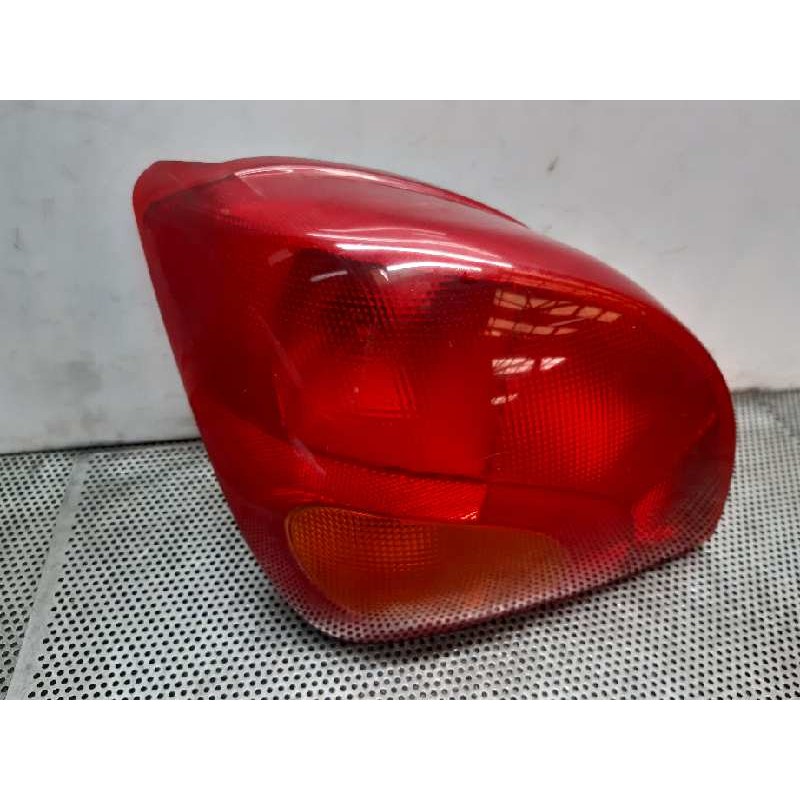 Recambio de piloto trasero izquierdo para ford fiesta berlina (dx) ghia referencia OEM IAM   