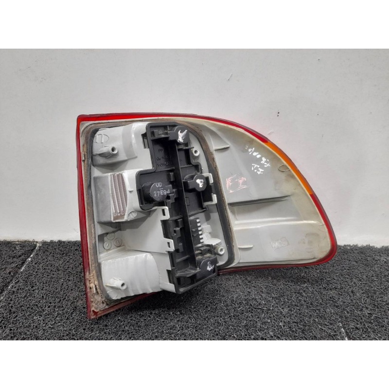 Recambio de piloto trasero izquierdo para opel astra f berlina gls referencia OEM IAM 2