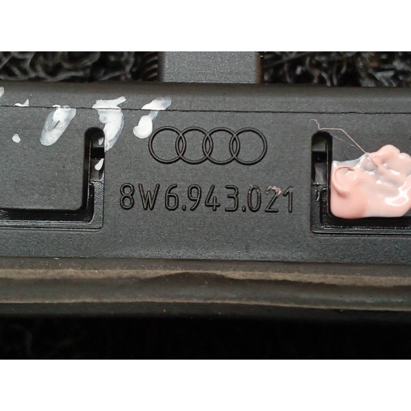 Recambio de piloto matricula para audi a5 sportback (f5a) sport referencia OEM IAM 8W6943021 2