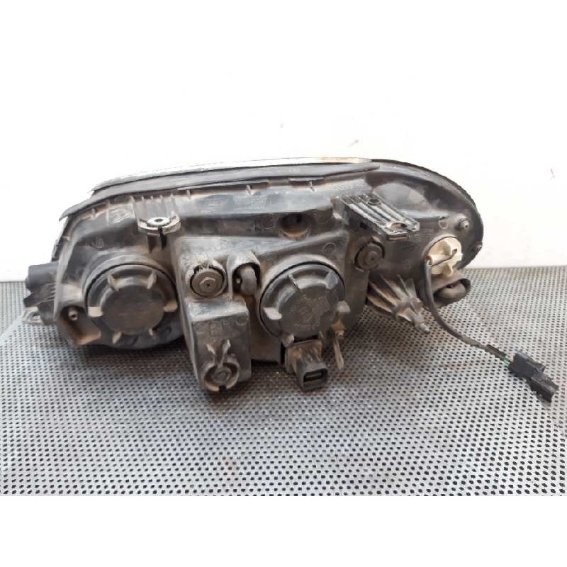 Recambio de faro derecho para kia shuma ii 1.6 ls berlina portón referencia OEM IAM 2