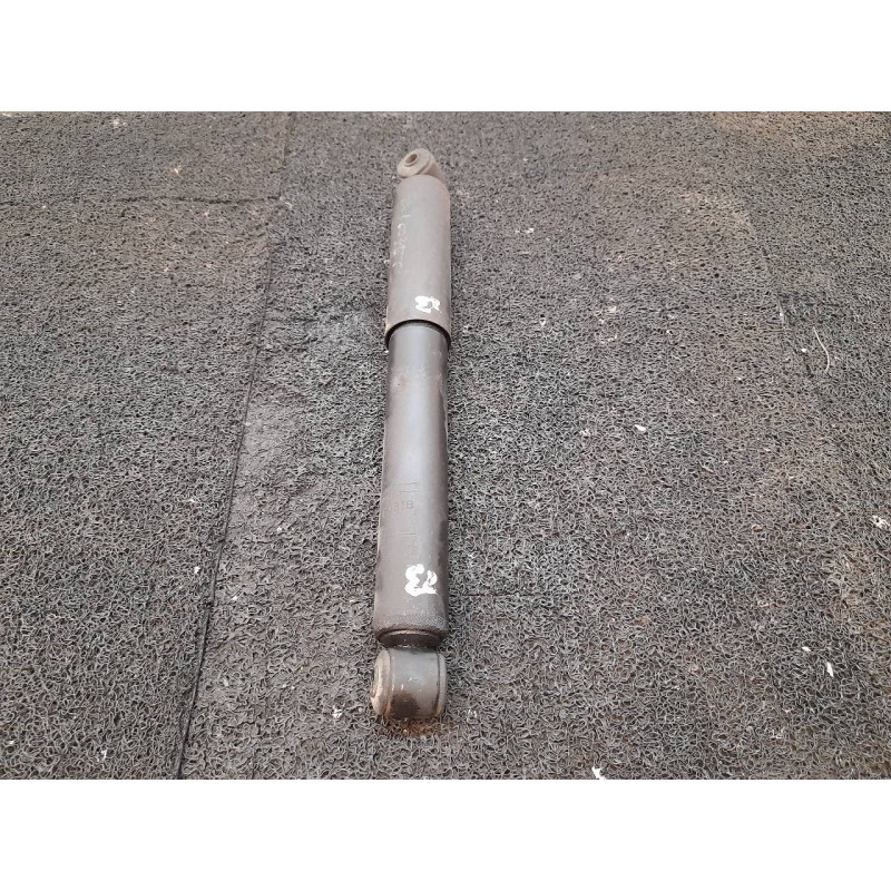 Recambio de amortiguador trasero derecho para chrysler voyager (rg) 2.5 crd se referencia OEM IAM   