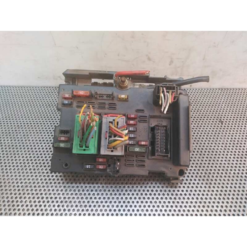 Recambio de caja reles / fusibles para citroën xsara berlina 2.0 hdi tonic (66kw) referencia OEM IAM 91820603  