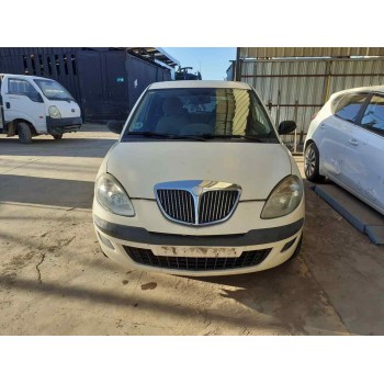 LANCIA YPSILON (101)