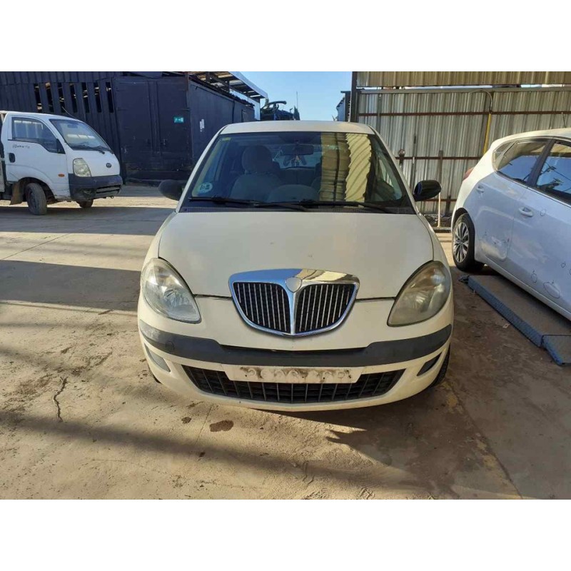 lancia ypsilon (101) del año 2004
