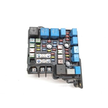 CAJA RELES / FUSIBLES 