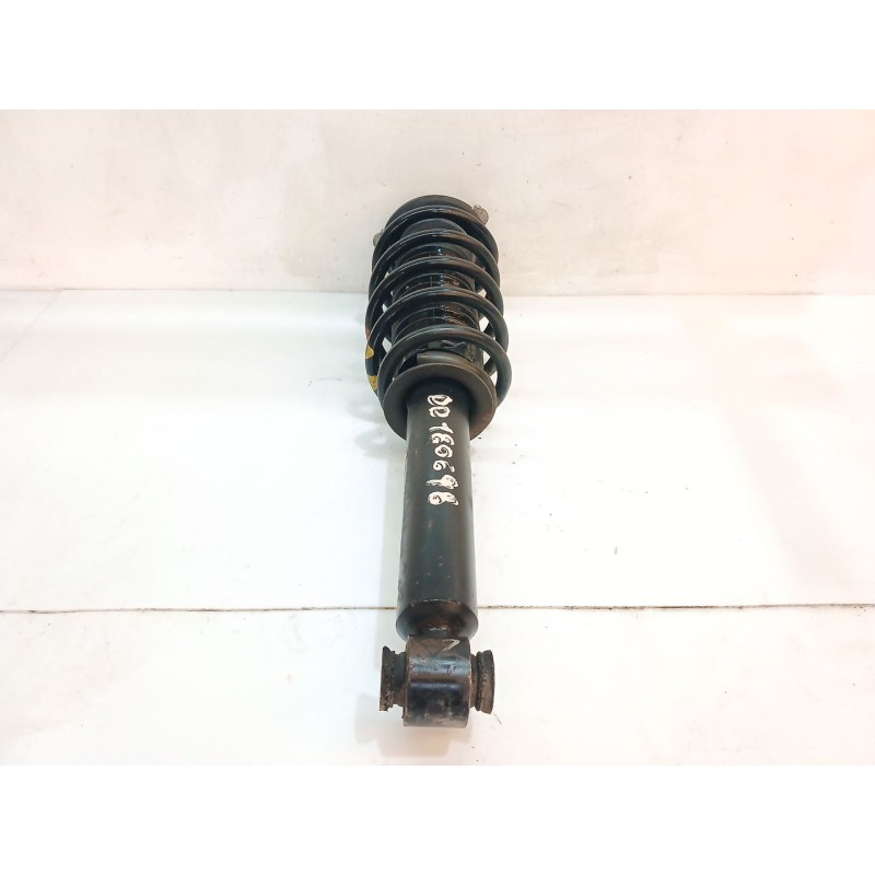 Recambio de amortiguador delantero derecho para peugeot 407 st confort referencia OEM IAM 8665  