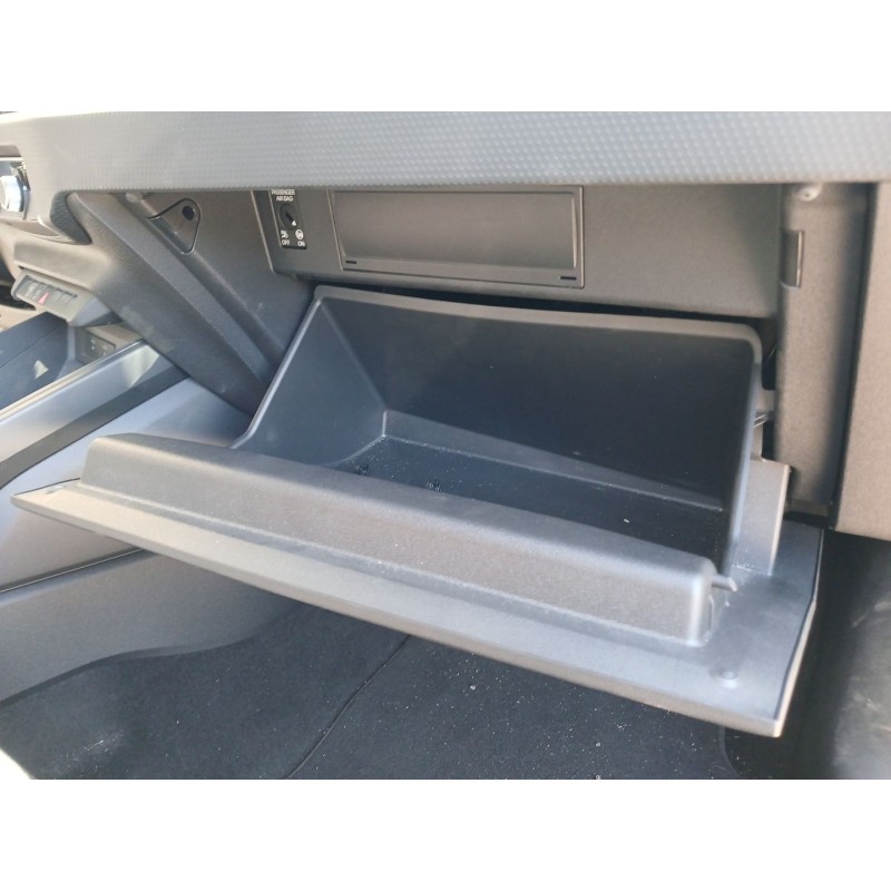 Recambio de guantera para audi a1 sportback (gba) 25 tfsi referencia OEM IAM - Blanco 2