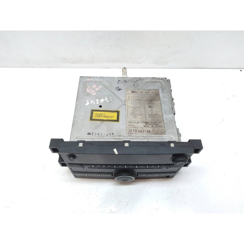 Recambio de sistema audio / radio cd para chevrolet aveo lt referencia OEM IAM 96628256 1220008070F101 FUJITSU - Negro 2