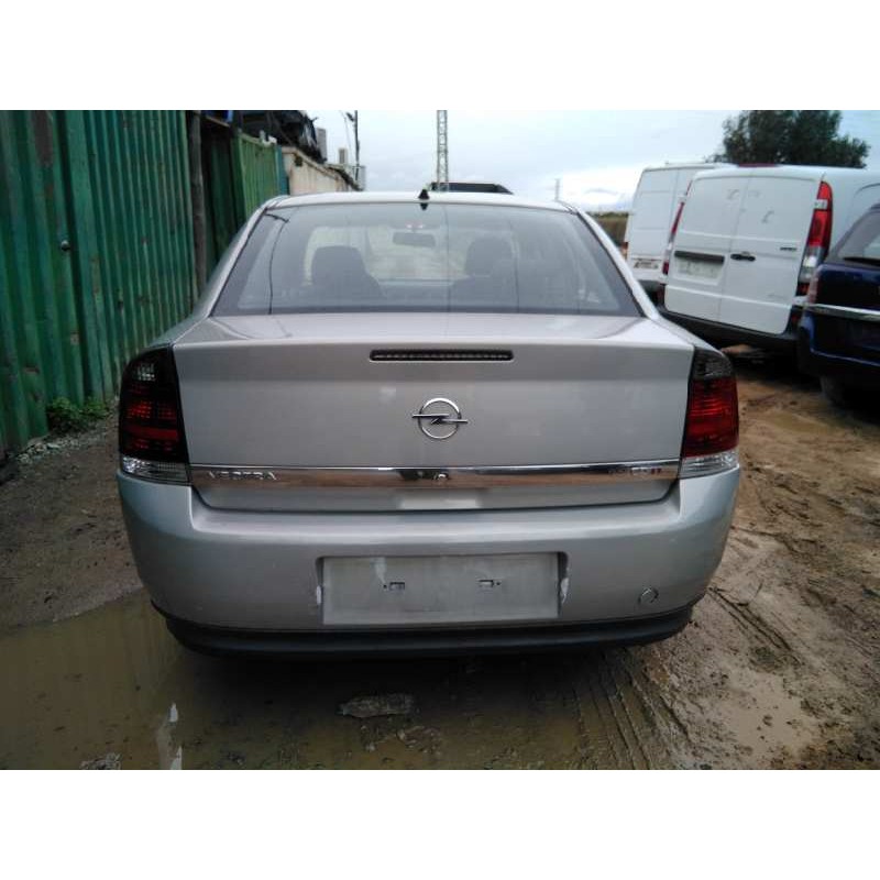 opel vectra c berlina del año 2005