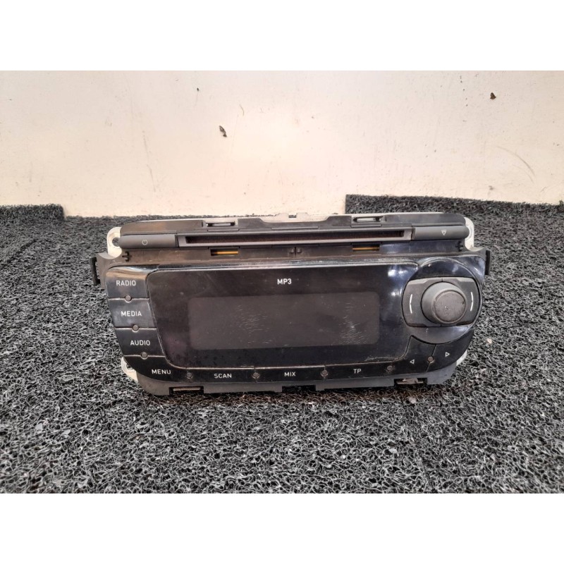 Recambio de sistema audio / radio cd para seat ibiza st (6j8) style referencia OEM IAM 6J1035153D  
