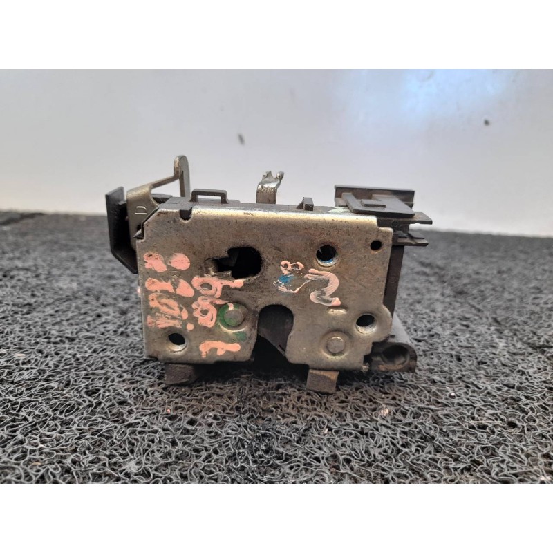 Recambio de cerradura puerta delantera derecha para fiat doblo (119) 1.9 jtd cat referencia OEM IAM - Blanco 3