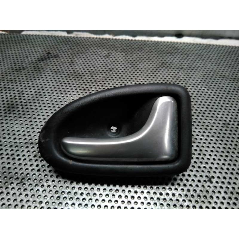 Recambio de maneta interior trasera derecha para renault clio ii fase ii (b/cb0) dynamique referencia OEM IAM   