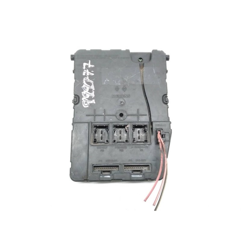 Recambio de caja reles / fusibles para renault scenic ii 1.5 dci diesel referencia OEM IAM 8200309690 S118400220D 