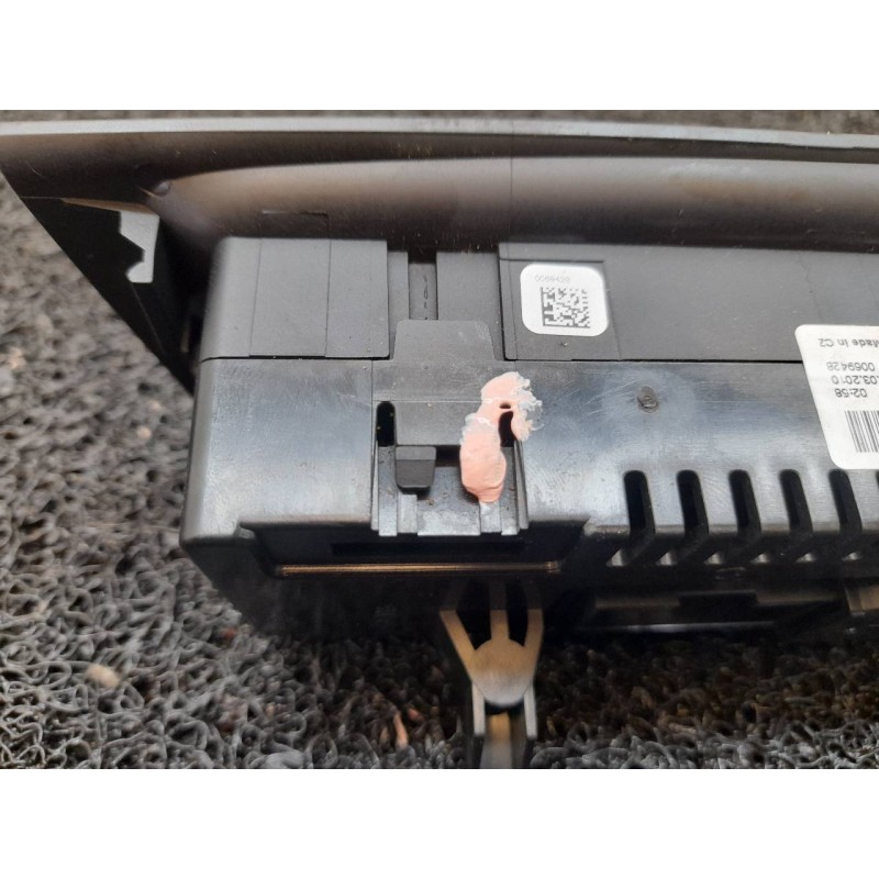 Recambio de mando climatizador para seat ibiza st (6j8) style referencia OEM IAM 6J0820043A - Negro 2