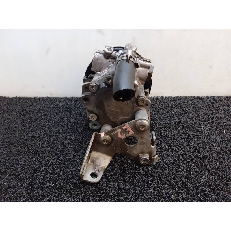 Recambio de bomba direccion para bmw serie 5 berlina (e60) 520i referencia OEM IAM 676619001 7