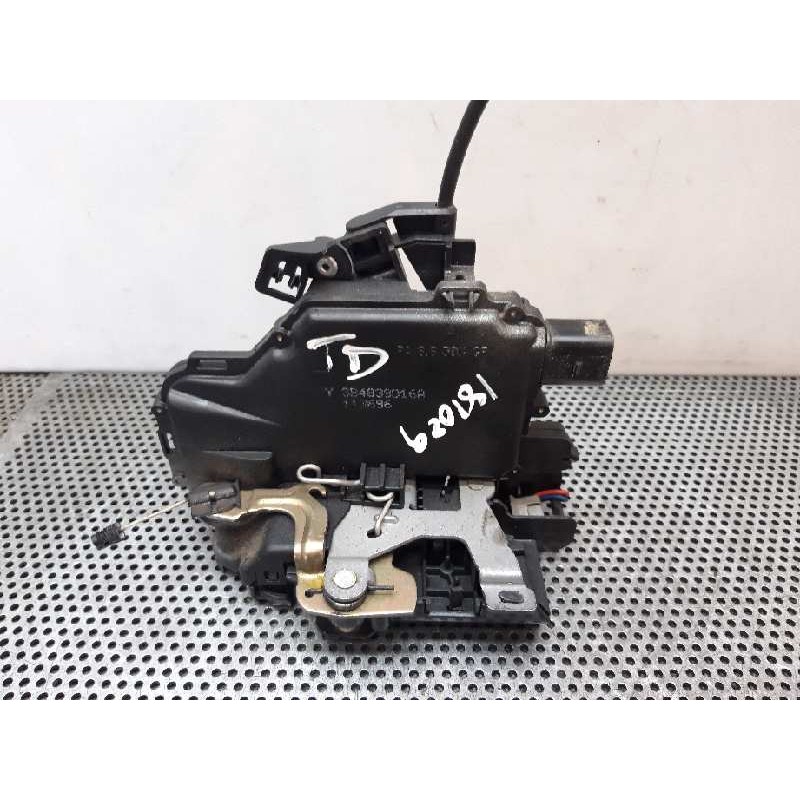 Recambio de cerradura puerta delantera derecha para volkswagen golf iv berlina (1j1) highline referencia OEM IAM   