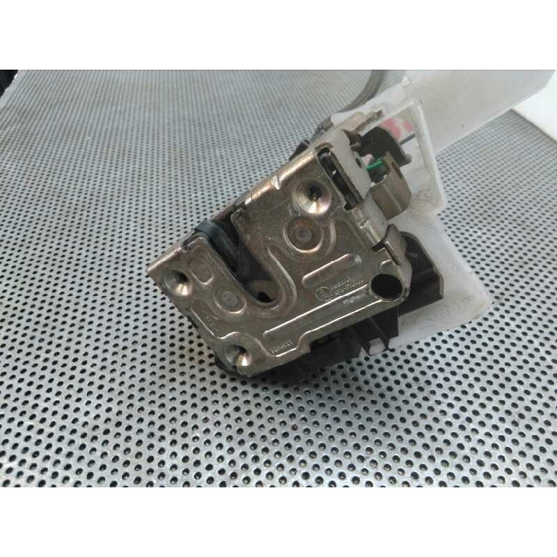 Recambio de cerradura puerta delantera derecha para renault clio ii fase i (b/cbo) 1.2 alize referencia OEM IAM - Blanco 4