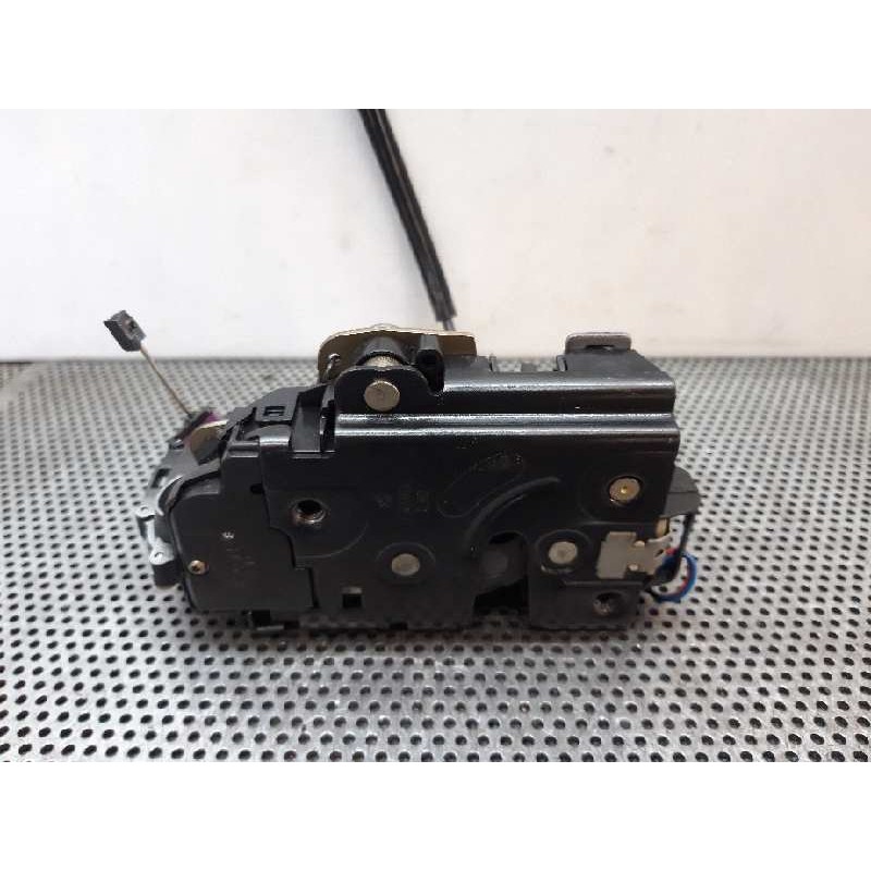 Recambio de cerradura puerta delantera derecha para volkswagen golf iv berlina (1j1) highline referencia OEM IAM - Gris 2
