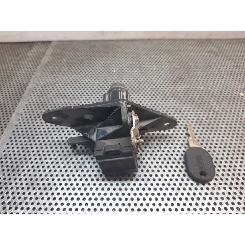 Recambio de bombin porton trasero para fiat tipo (160) referencia OEM IAM  34865 4