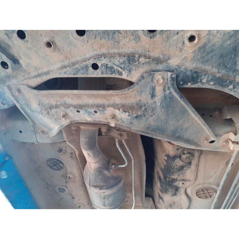 Recambio de puente delantero para mitsubishi asx (ga0w) challenge 2wd referencia OEM IAM - Blanco 2