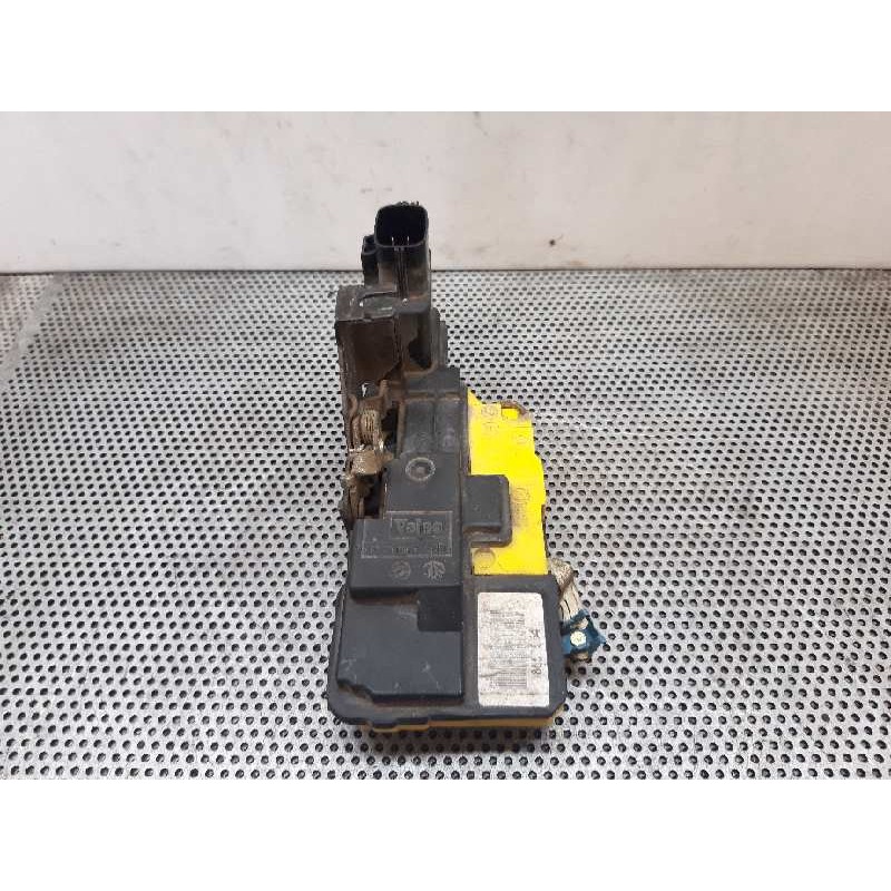 Recambio de cerradura puerta trasera derecha para volvo s80 berlina d5 referencia OEM IAM 4