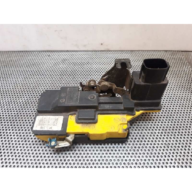 Recambio de cerradura puerta trasera derecha para volvo s80 berlina d5 referencia OEM IAM 5