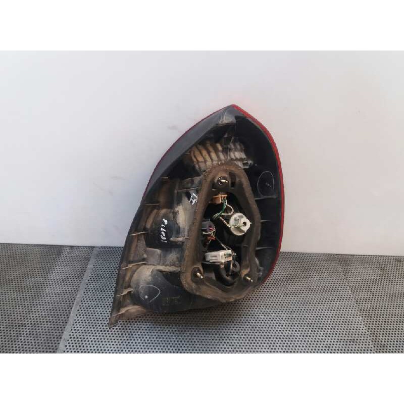 Recambio de piloto trasero izquierdo para toyota corolla (e11) 1.4 16v cat referencia OEM IAM - Rojo 2