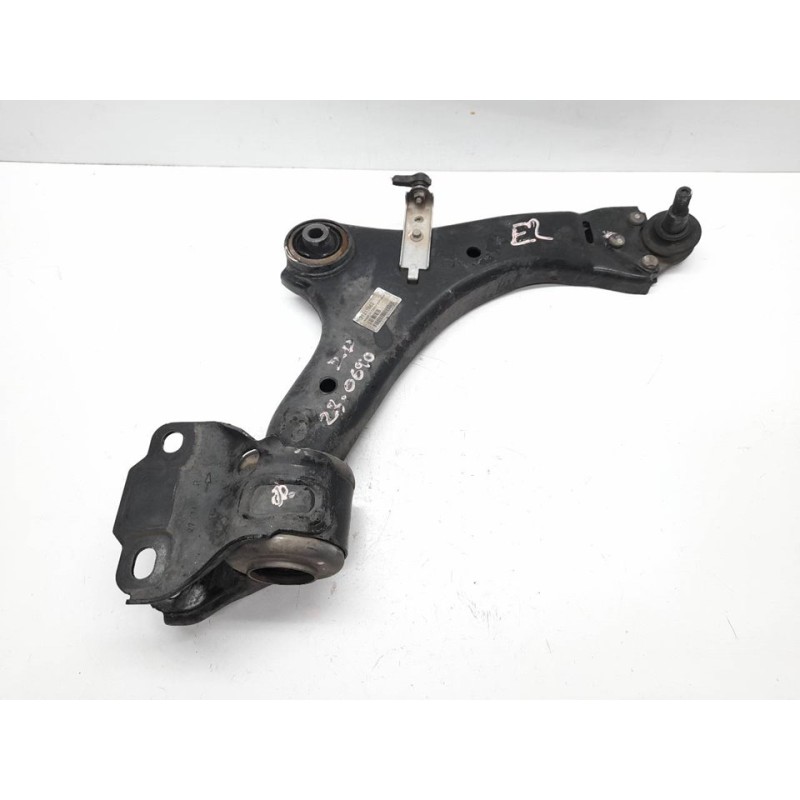 Recambio de brazo suspension inferior delantero derecho para volvo v70 familiar momentum referencia OEM IAM 31317662  