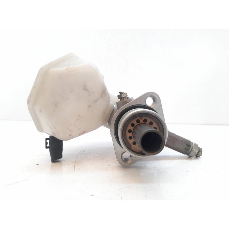 Recambio de bomba freno para ford fiesta berlina 1.8 diesel cat referencia OEM IAM R03778052 2