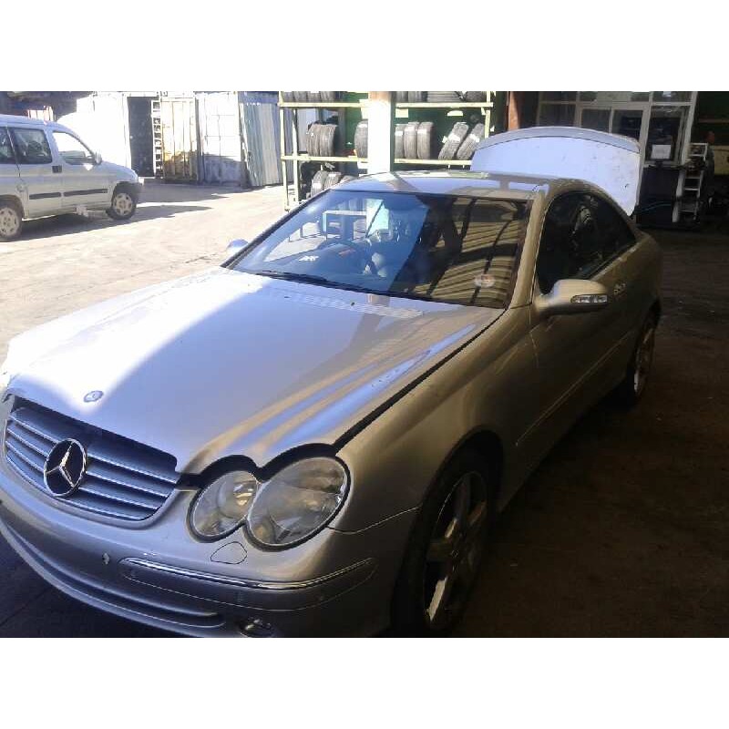 mercedes-benz clase clk (w209) coupe del año 2002