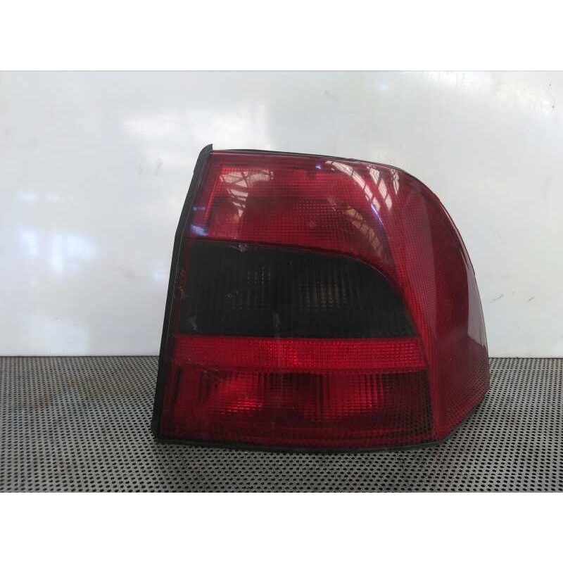 Recambio de piloto trasero derecho para opel vectra b berlina sport (1999) referencia OEM IAM   